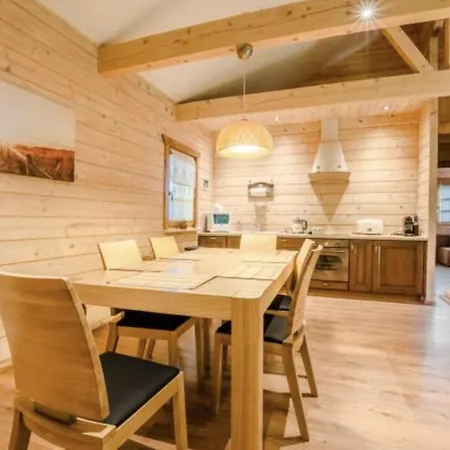 Klimatyczny Z Drewna Nad Morzem *