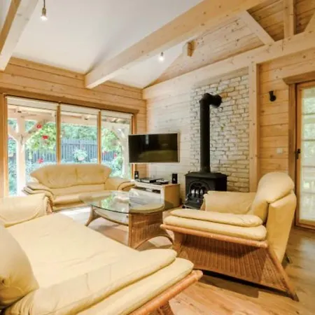 Klimatyczny Z Drewna Nad Morzem Vakantiehuis Debina (Ustka)