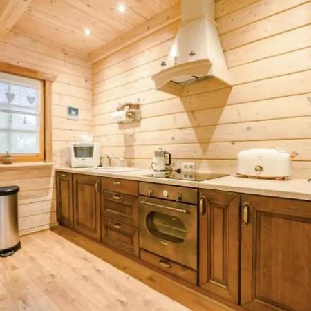 Klimatyczny Z Drewna Nad Morzem *