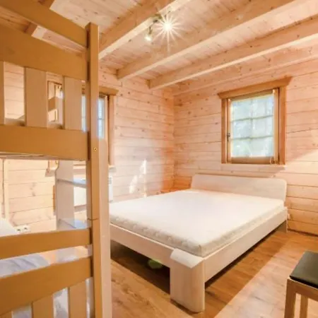 Klimatyczny Z Drewna Nad Morzem